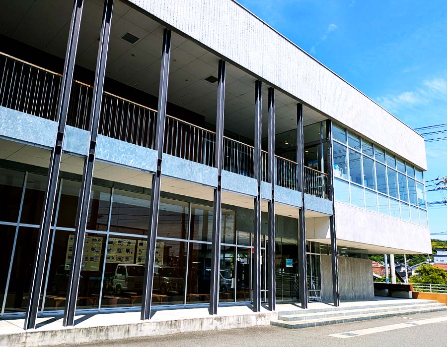 東広島市安芸津生涯学習センター外観